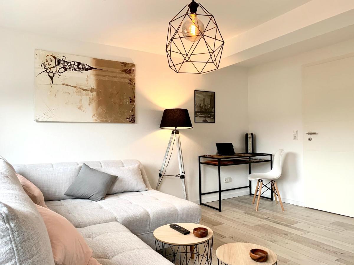 Rust-modernes Mit Prime, Küche, Wlan, Garten Apartment