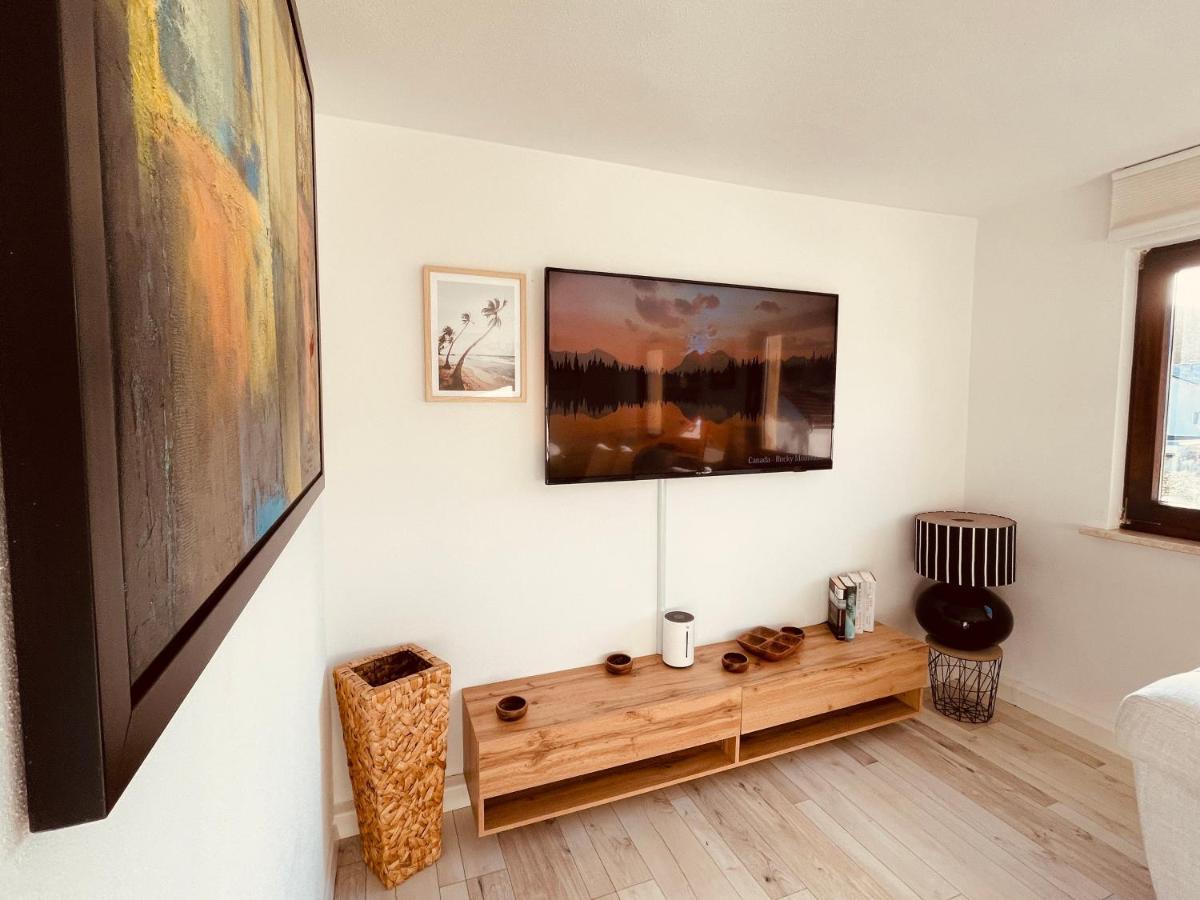 Rust-modernes Mit Prime, Küche, Wlan, Garten